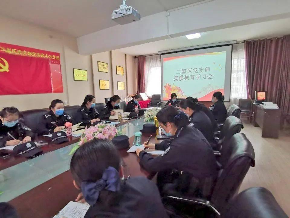 冷知识分享平台——未开封的第一代iPhone正在被拍卖,你会花天价买“垃圾”吗?,发掘奇思妙想